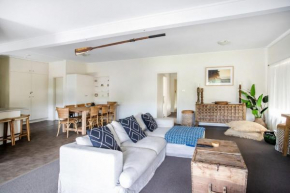 Pacifica, Mollymook